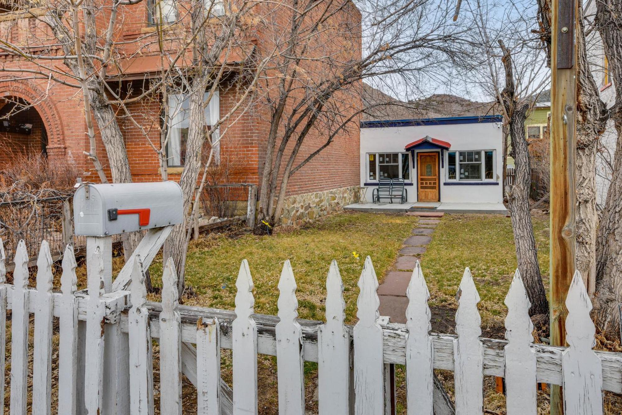 Downtown Salida Cottage With Fireplace And Yard! Exteriör bild